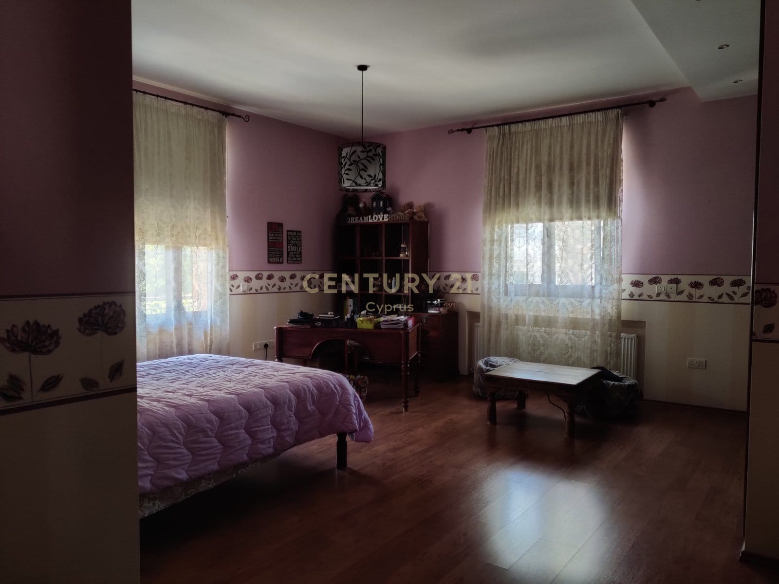 5 bedrooms Villa in Ypsonas, Limassol, Cyprus No. 54057