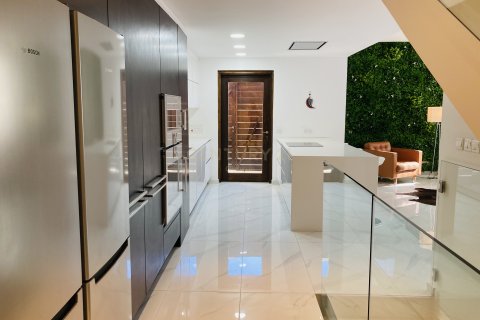 4 bedrooms Villa in Chryseleousa, Strovolos, Nicosia, No. 54056 7