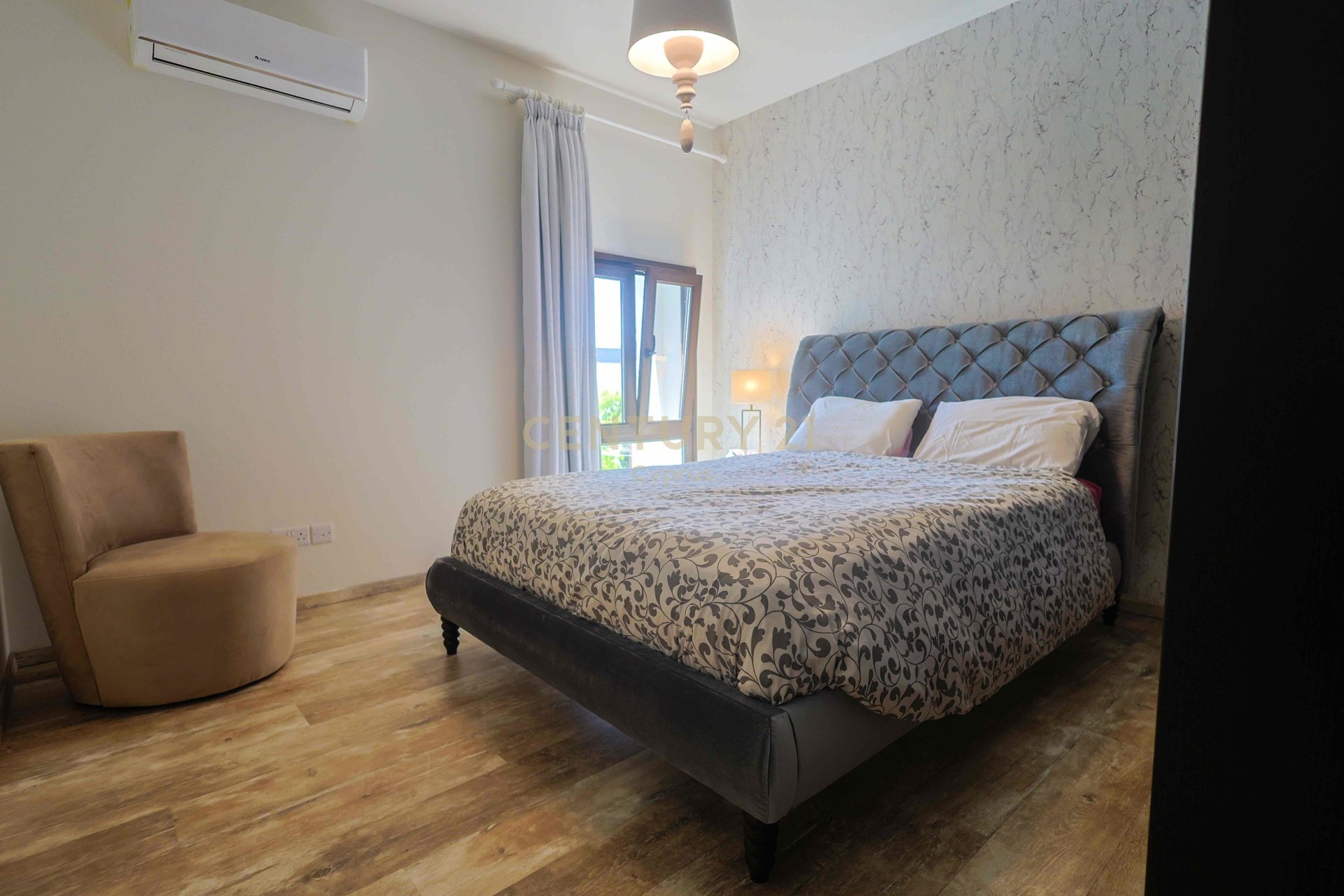 4 bedrooms Villa in Larnaca, Larnaka, Cyprus No. 54055