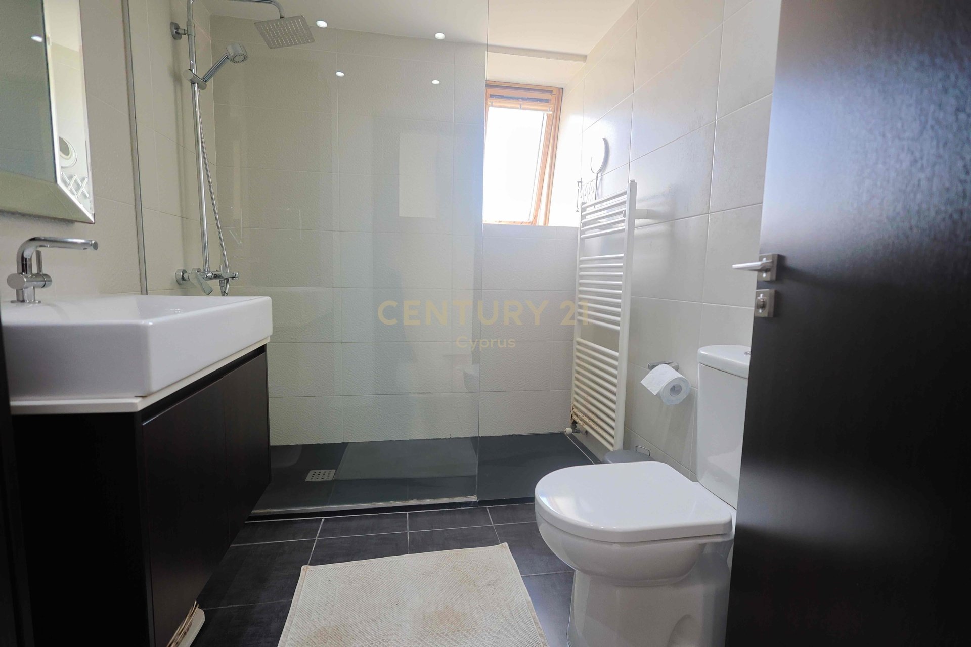 4 bedrooms Villa in Larnaca, Larnaka, Cyprus No. 54055