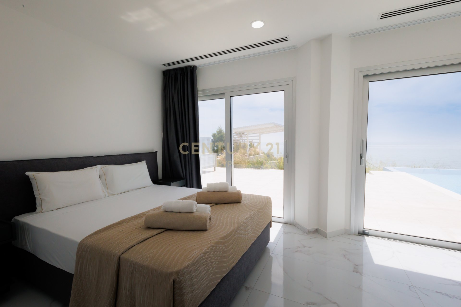 5 bedrooms Villa in Agios Theodoros, Limassol, Cyprus No. 56122