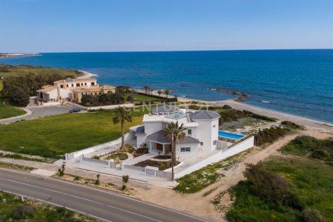 5 dormitorios Villa en Agios Theodoros, Limassol, No. 56122 3
