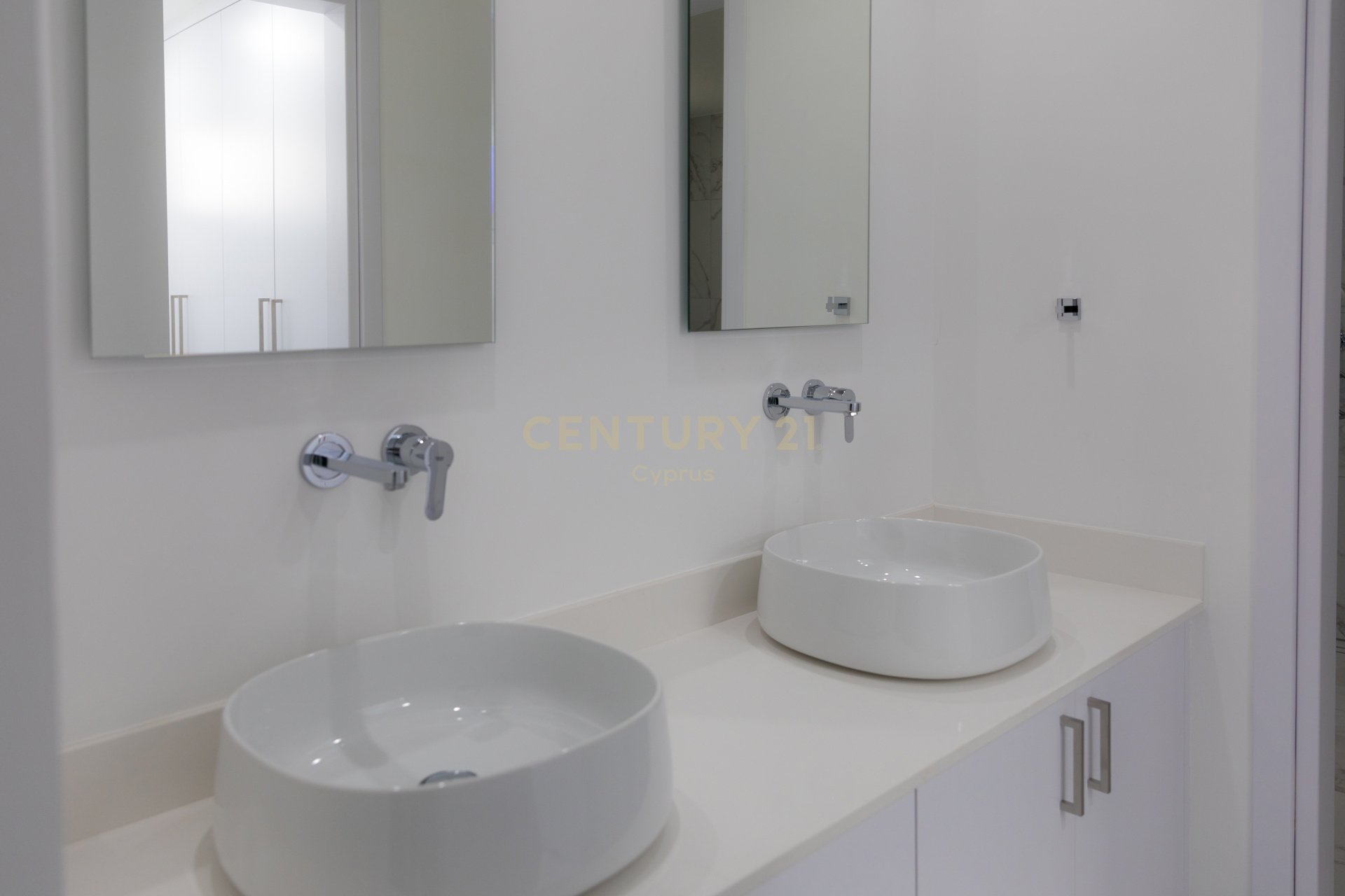 5 bedrooms Villa in Agios Theodoros, Limassol, Cyprus No. 56122