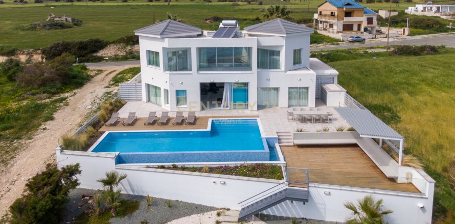 5 dormitorios Villa en Agios Theodoros, Limassol, No. 56122
