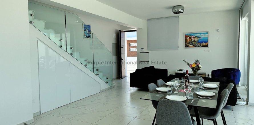 Вилла с 3 спальнями в Ларнака, № 8529