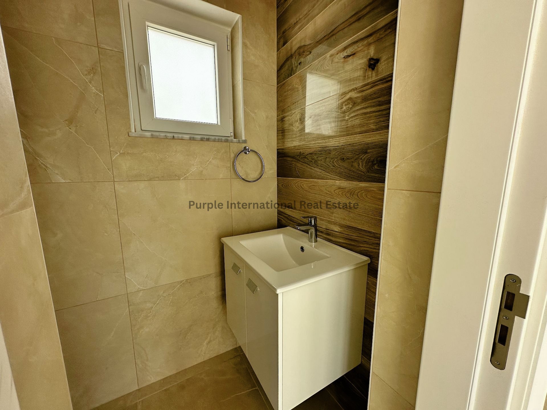3 bedrooms Villa in Larnaka, Cyprus No. 8529