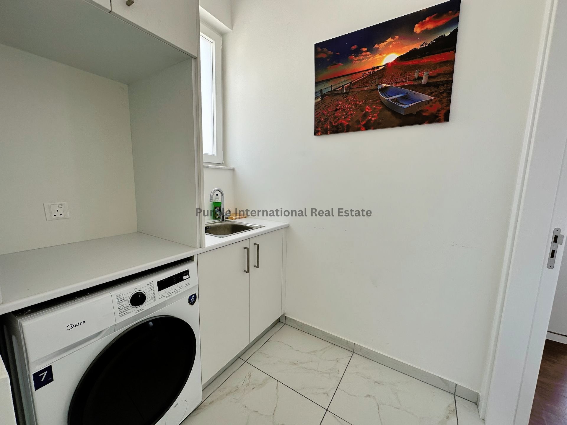 3 bedrooms Villa in Larnaka, Cyprus No. 8529
