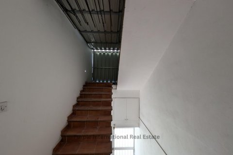 Магазин 80м2 в Лакатамия, Никосия, Кипр № 37218 16