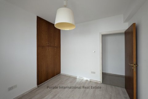 Магазин 80м2 в Лакатамия, Никосия, Кипр № 37218 7