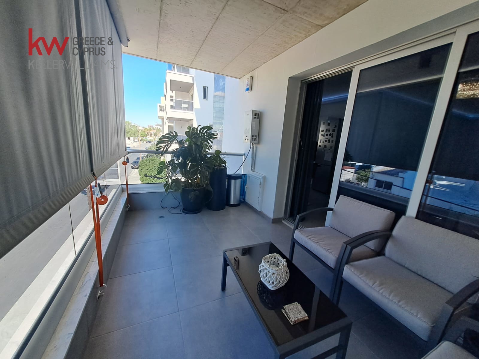 2 bedrooms Apartment in Larnaca, Larnaka, Cyprus No. 40622