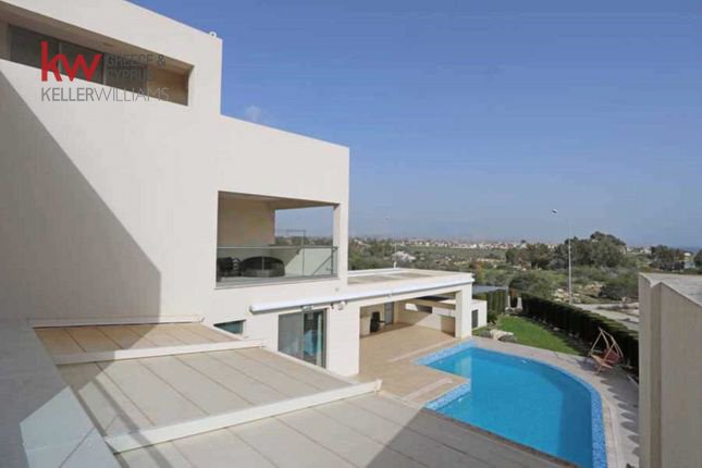 7 bedrooms Villa in Liopetri, Ammochostos, Cyprus No. 40626