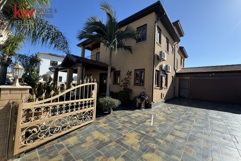 5 bedrooms Townhouse in Alethriko, Larnaka,  No. 40625 2