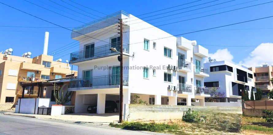 2 dormitorios Local comercial en Kato Paphos, Paphos,  No. 54794