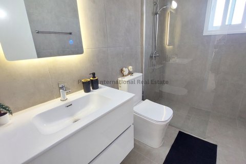 2 dormitorios Local comercial en Kato Paphos, Paphos,  No. 54794 11