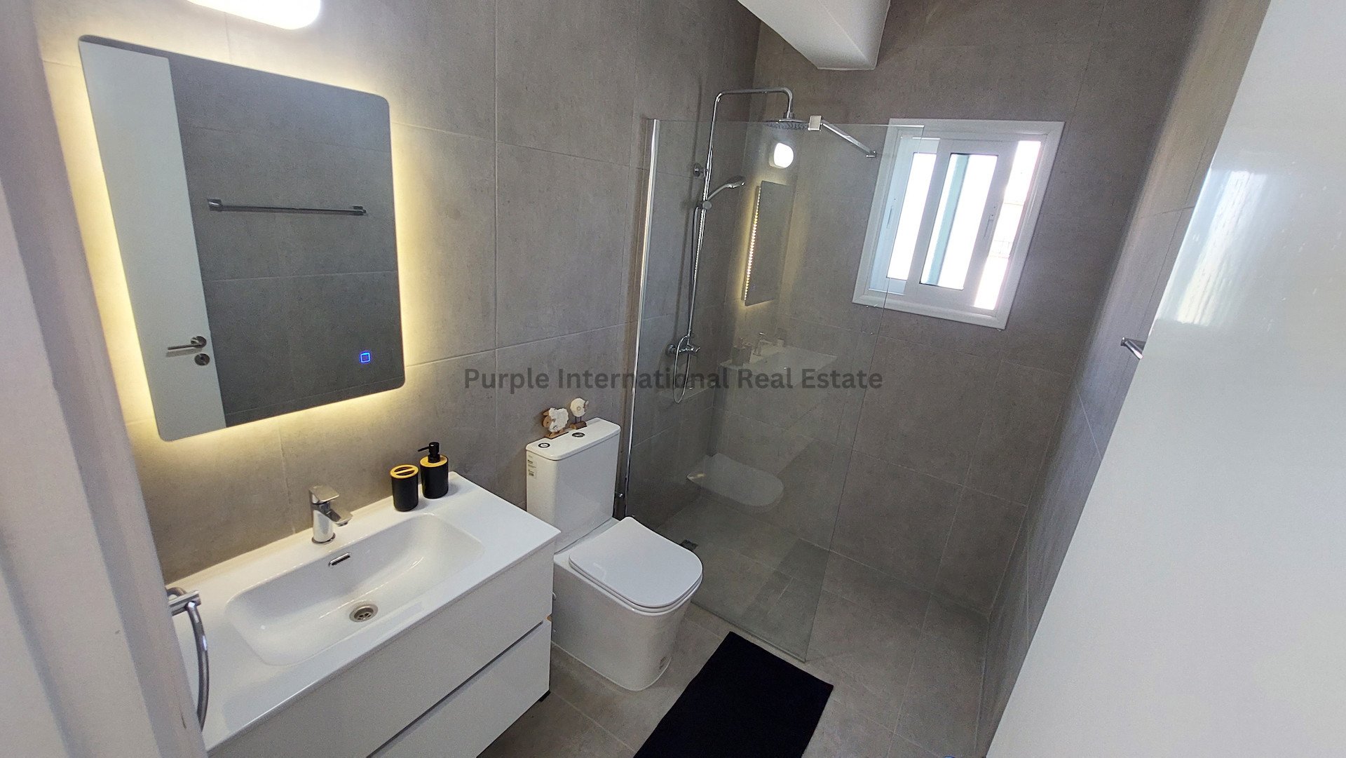 2 dormitorios Local comercial en Kato Paphos, Paphos, Chipre No. 54794