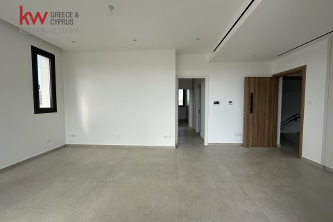 2 bedrooms Apartment in Larnaca, Larnaka,  No. 39489 4