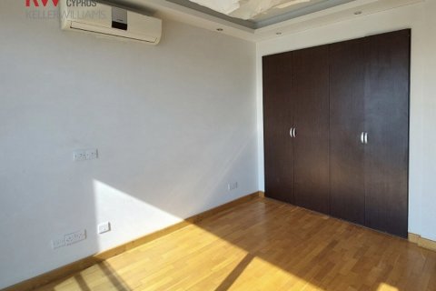 2 bedrooms Duplex in Larnaca, Larnaka,  No. 39488 6