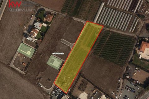 6689m2 Land in Larnaca, Larnaka,  No. 39490