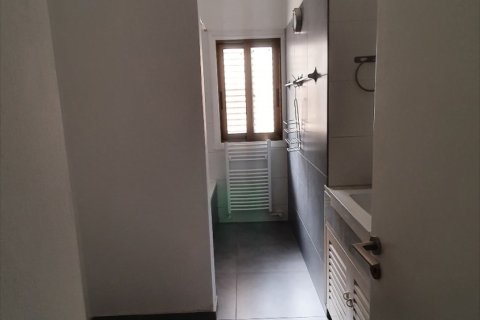 4 bedrooms Apartment in Nicosia,  No. 39486 7