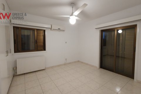 4 bedrooms Apartment in Nicosia,  No. 39486 4