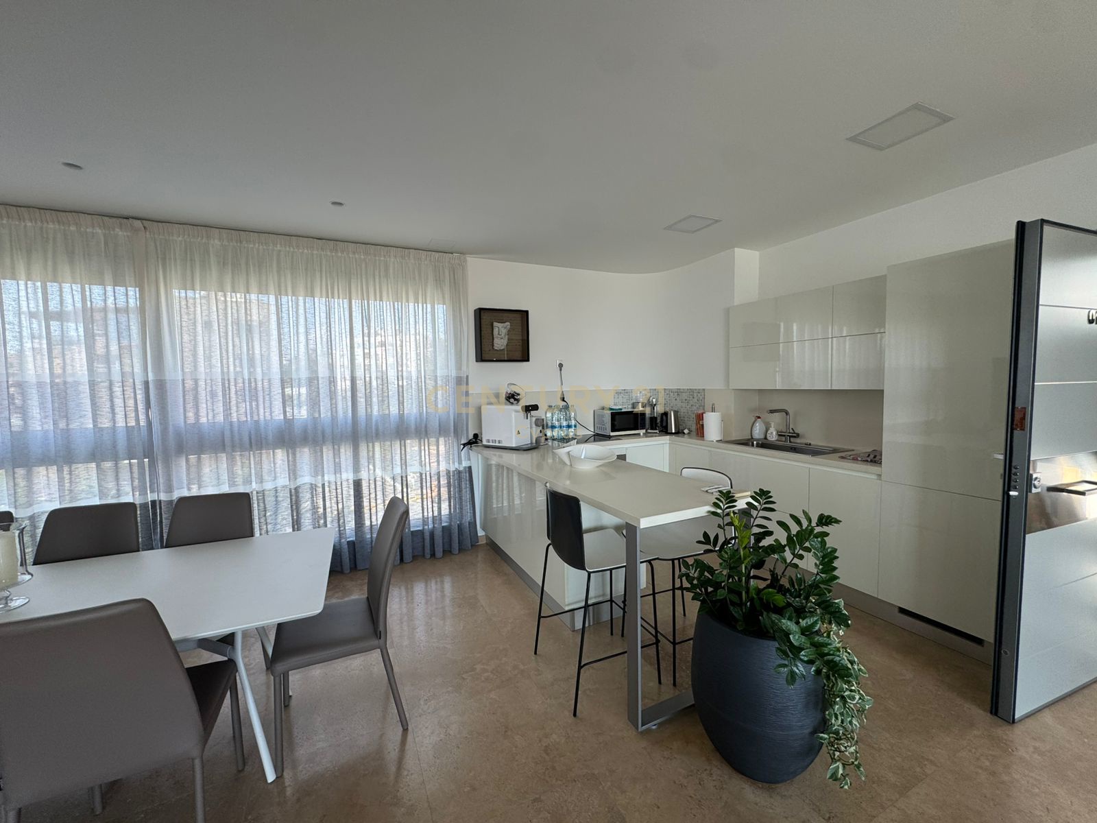 112m2 Oficina en Agios Tychonas, Limassol, Chipre No. 53896