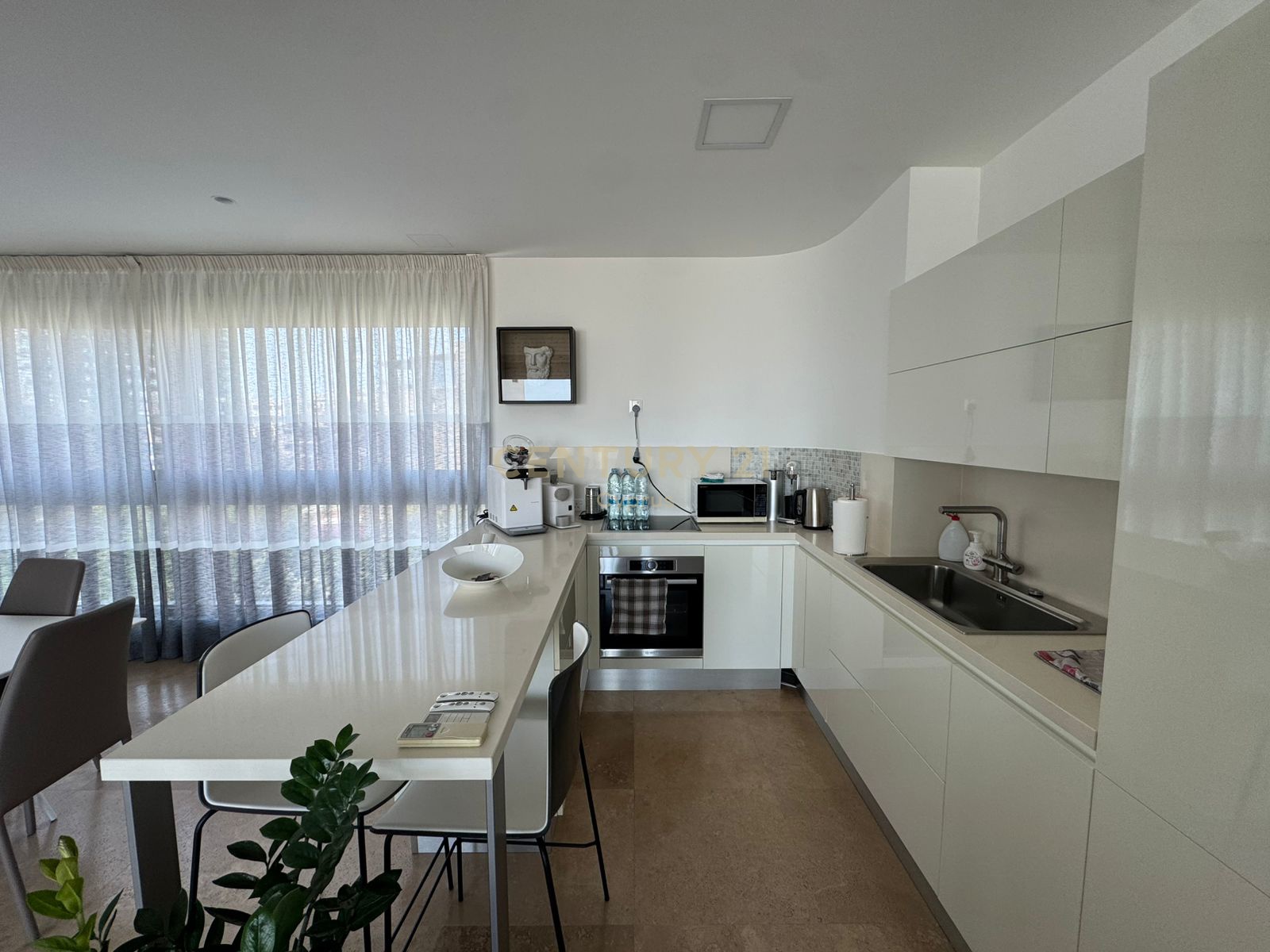112m2 Oficina en Agios Tychonas, Limassol, Chipre No. 53896