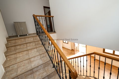 4 bedrooms Villa in Aradippou, Larnaka,  No. 51199 7