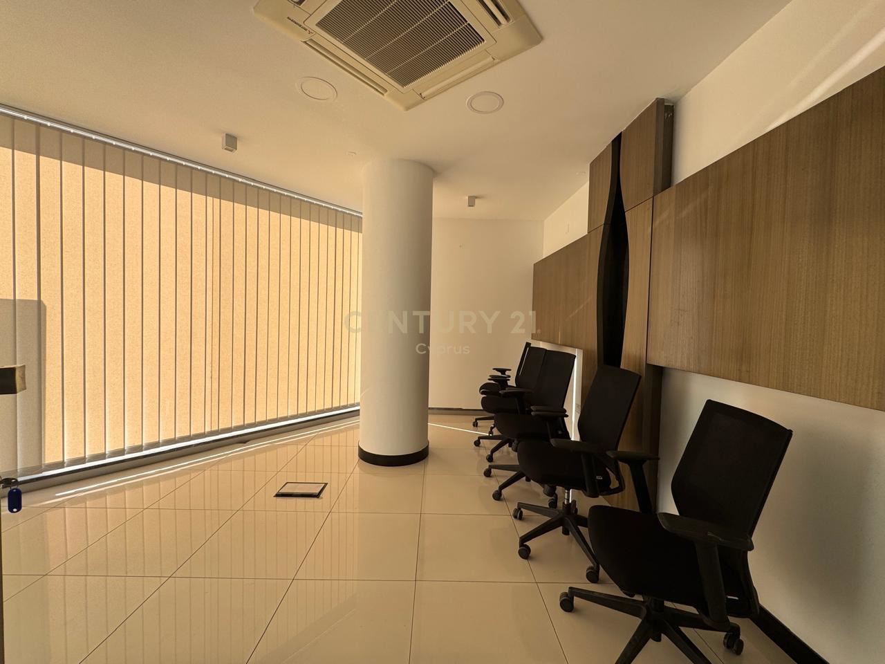 326m2 Bureau à Mesa Geitonia, Limassol, Chypre No. 53641
