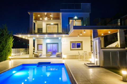 4 chambres Villa à Agios Tychonas, Limassol, No. 53647