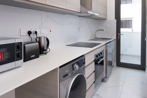 2 bedrooms Apartment in Larnaca, Larnaka, No. 39881 8