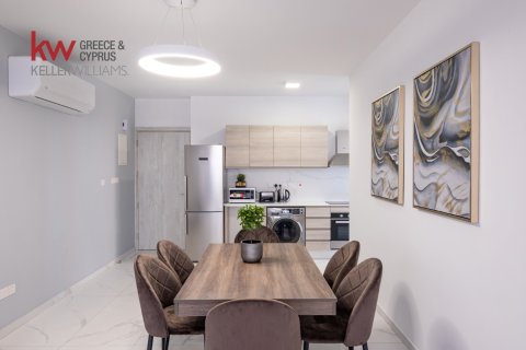 2 bedrooms Apartment in Larnaca, Larnaka, No. 39881 4