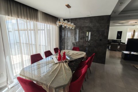 4 bedrooms Townhouse in Larnaka,  No. 39880 6