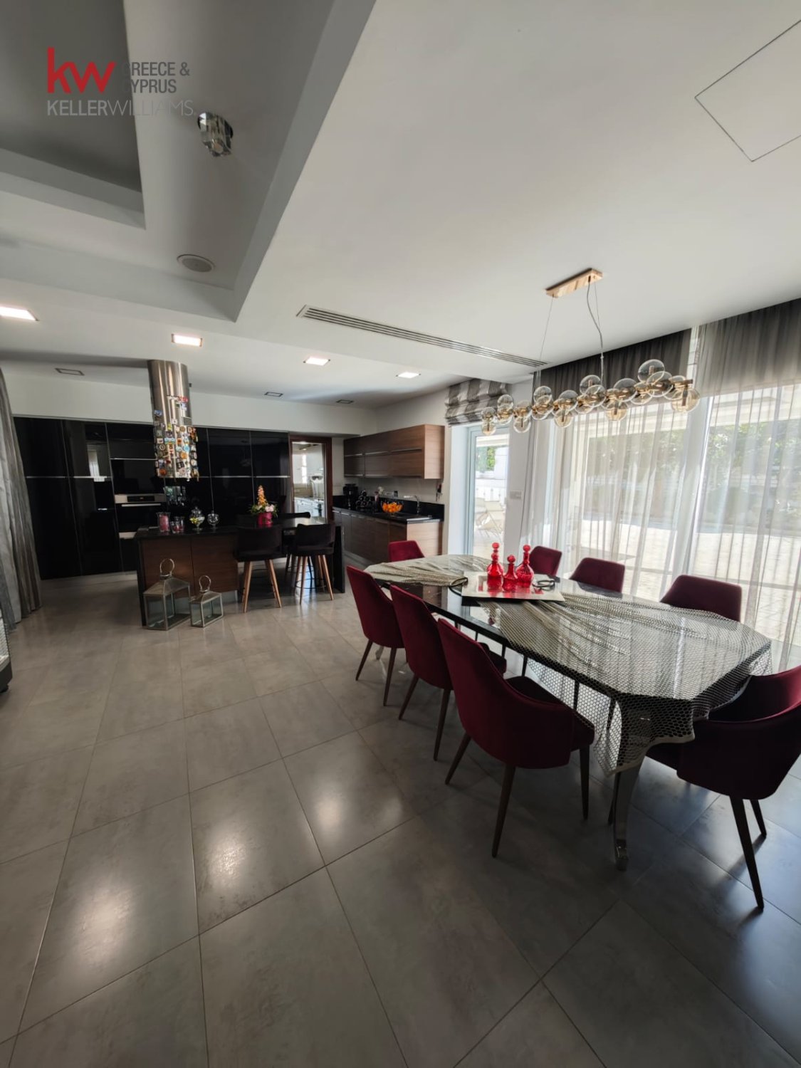4 bedrooms Townhouse in Larnaka, Cyprus No. 39880