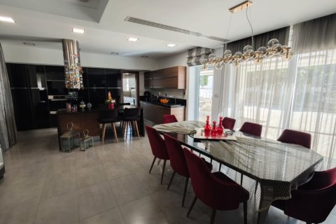 4 bedrooms Townhouse in Larnaka,  No. 39880 5