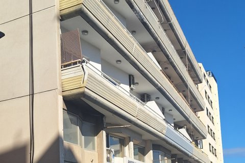 3 bedrooms Apartment in Larnaca, Larnaka,  No. 39482