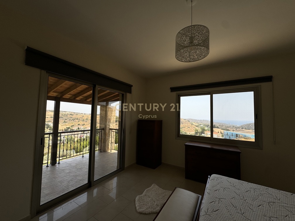 4 bedrooms Villa in Parekklisia, Limassol, Cyprus No. 54271