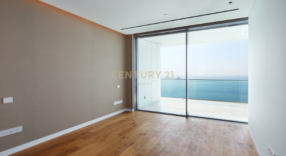 2 bedrooms Apartment in Limassol, Cyprus No. 54275