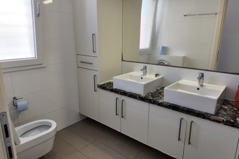 5 dormitorios Villa en Limassol,  No. 56131 15
