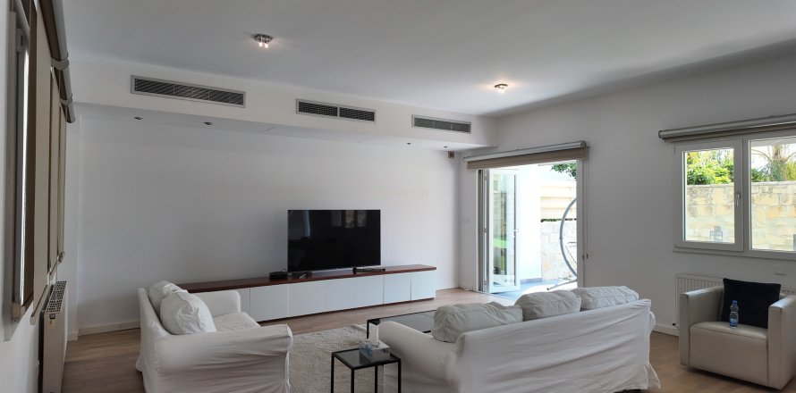 5 dormitorios Villa en Limassol,  No. 56131