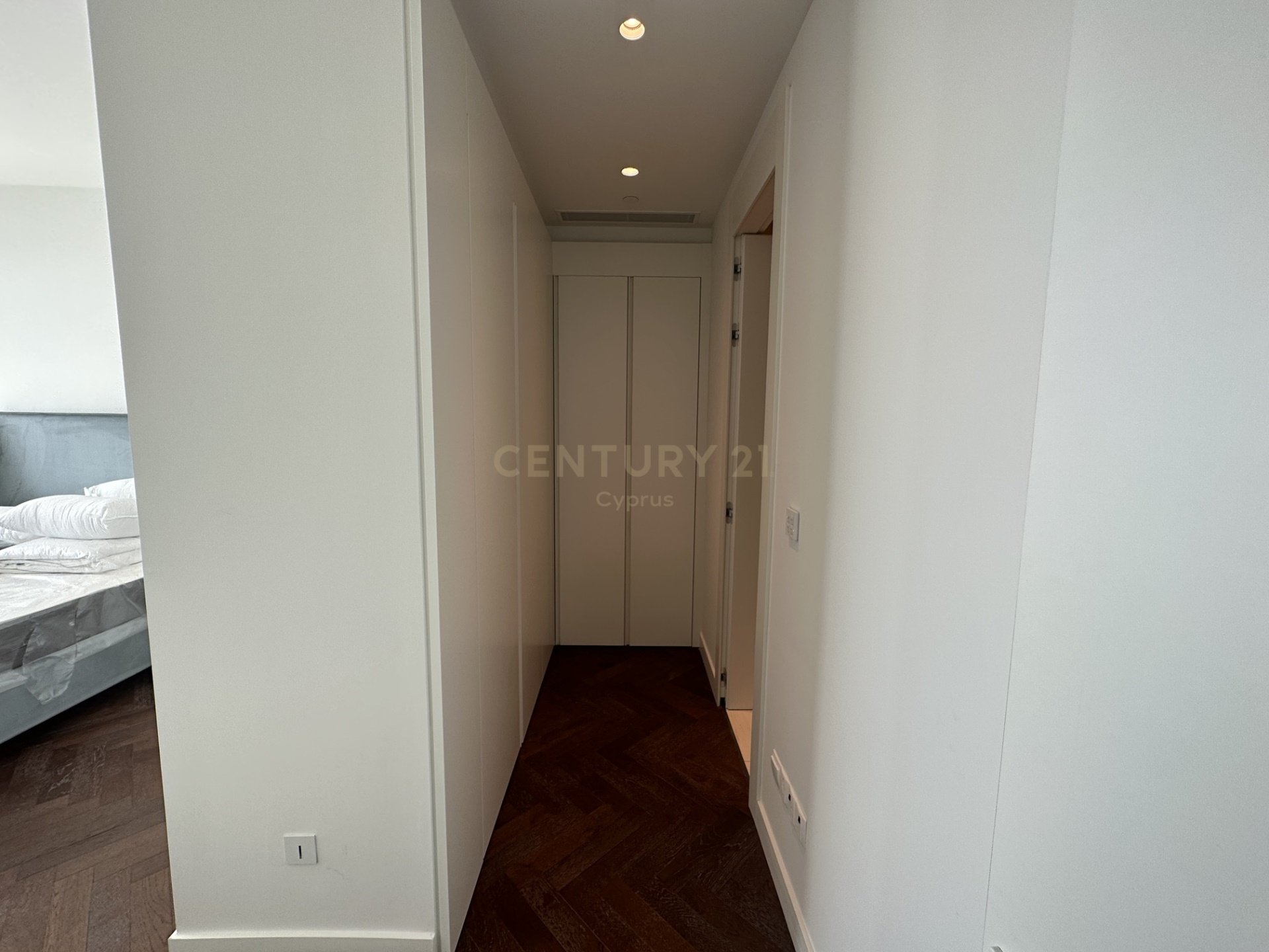 4 dormitorios Apartamento en Germasogeia, Limassol, Chipre No. 56132