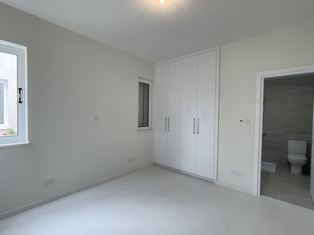 3 bedrooms Bungalow in Paphos, Cyprus No. 35938