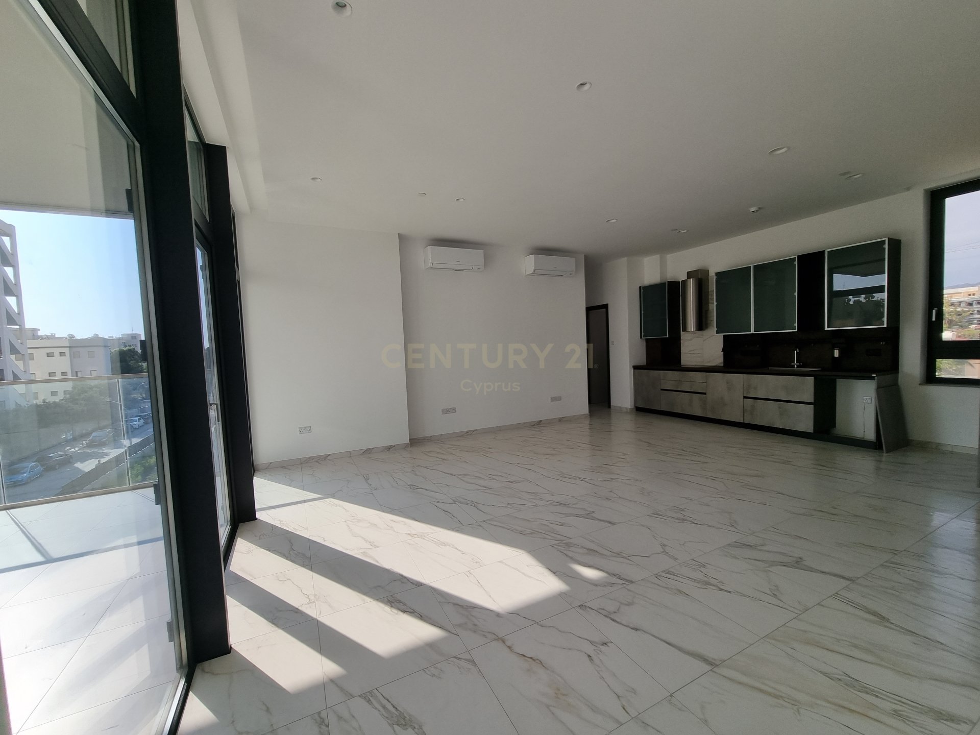 3 chambres Appartement à Germasogeia, Limassol, Chypre No. 6675