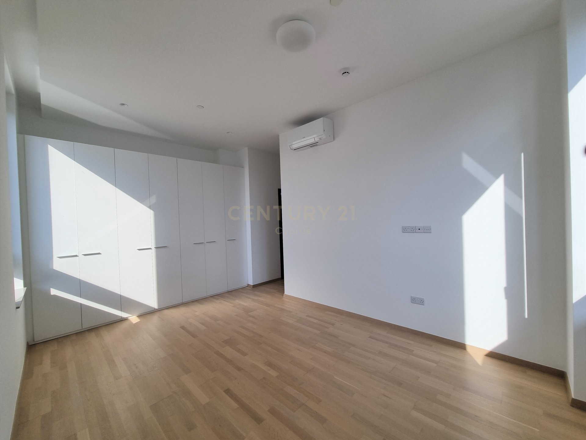 3 chambres Appartement à Germasogeia, Limassol, Chypre No. 6675