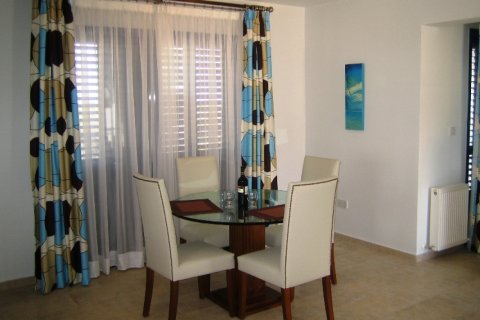 3 bedrooms Villa in Paphos,  No. 38215 9