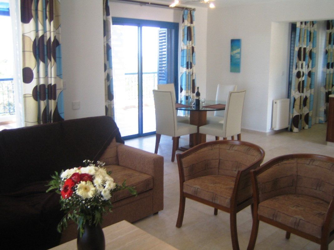 3 dormitorios Villa en Paphos, Chipre No. 38215