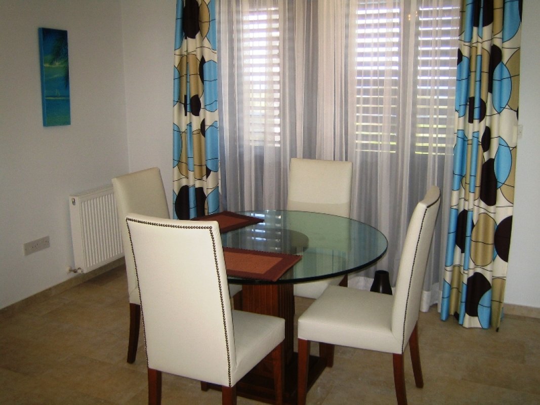 3 dormitorios Villa en Paphos, Chipre No. 38215