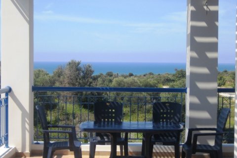 3 bedrooms Villa in Paphos,  No. 38215 12