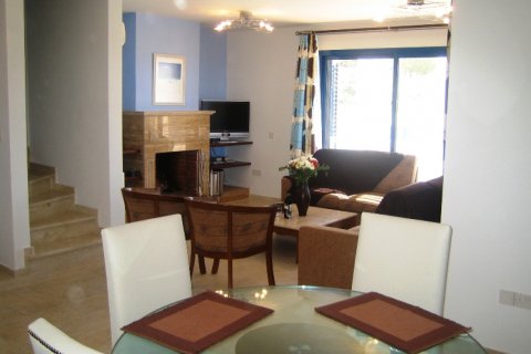 3 bedrooms Villa in Paphos,  No. 38215 6
