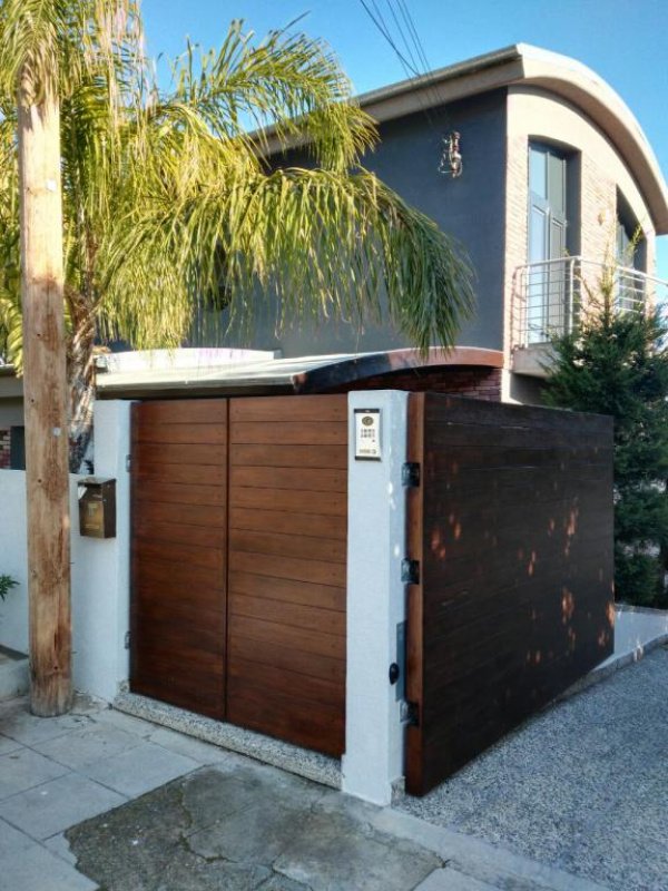 4 bedrooms Villa in Limassol, Cyprus No. 38221