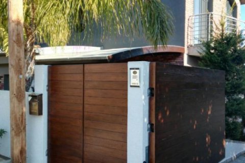 Вилла с 4 спальнями в Лимассол, Лимасол, № 38221 2